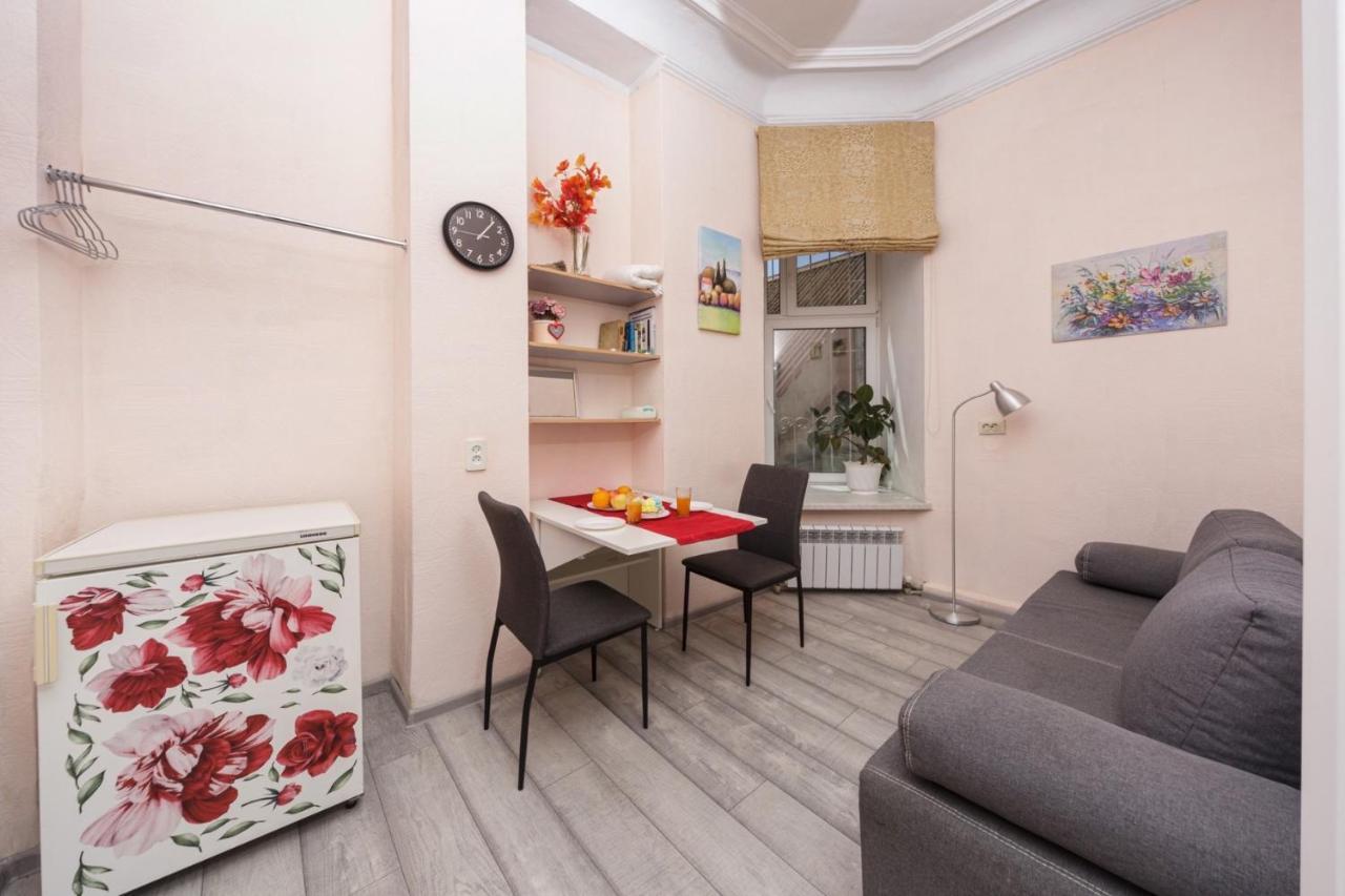 Comfortable Apartment In The Very Center Of Одеса Екстериор снимка